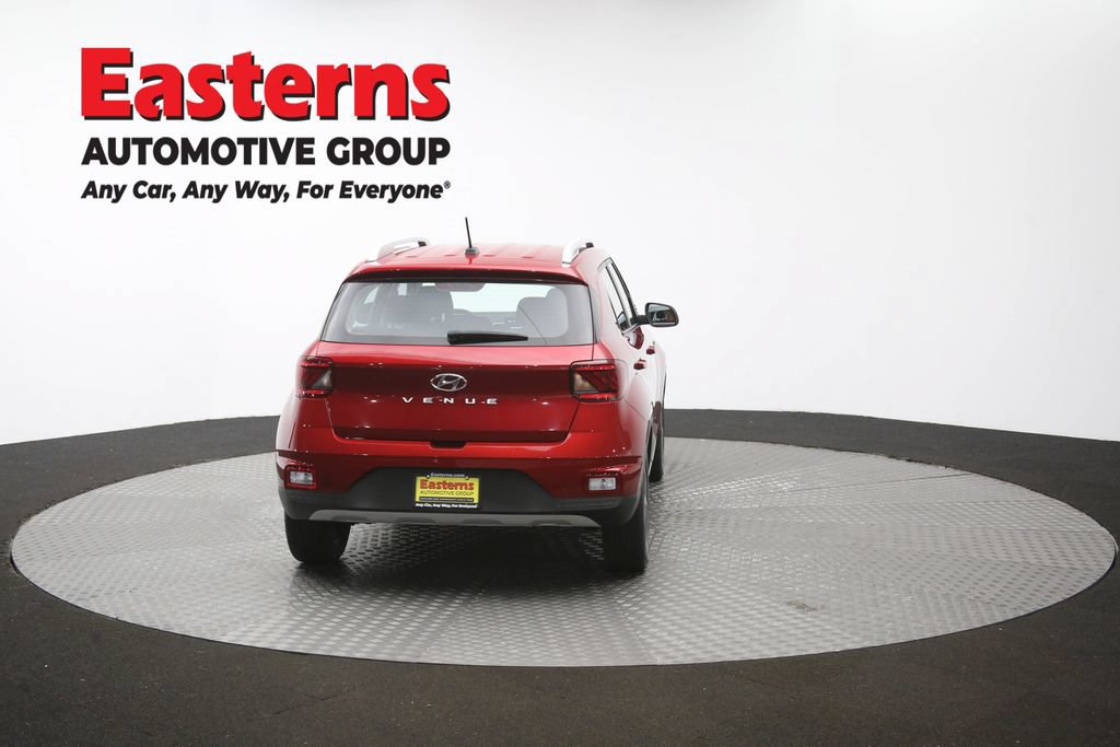 Used 2025 Hyundai Venue SEL FWD image 39