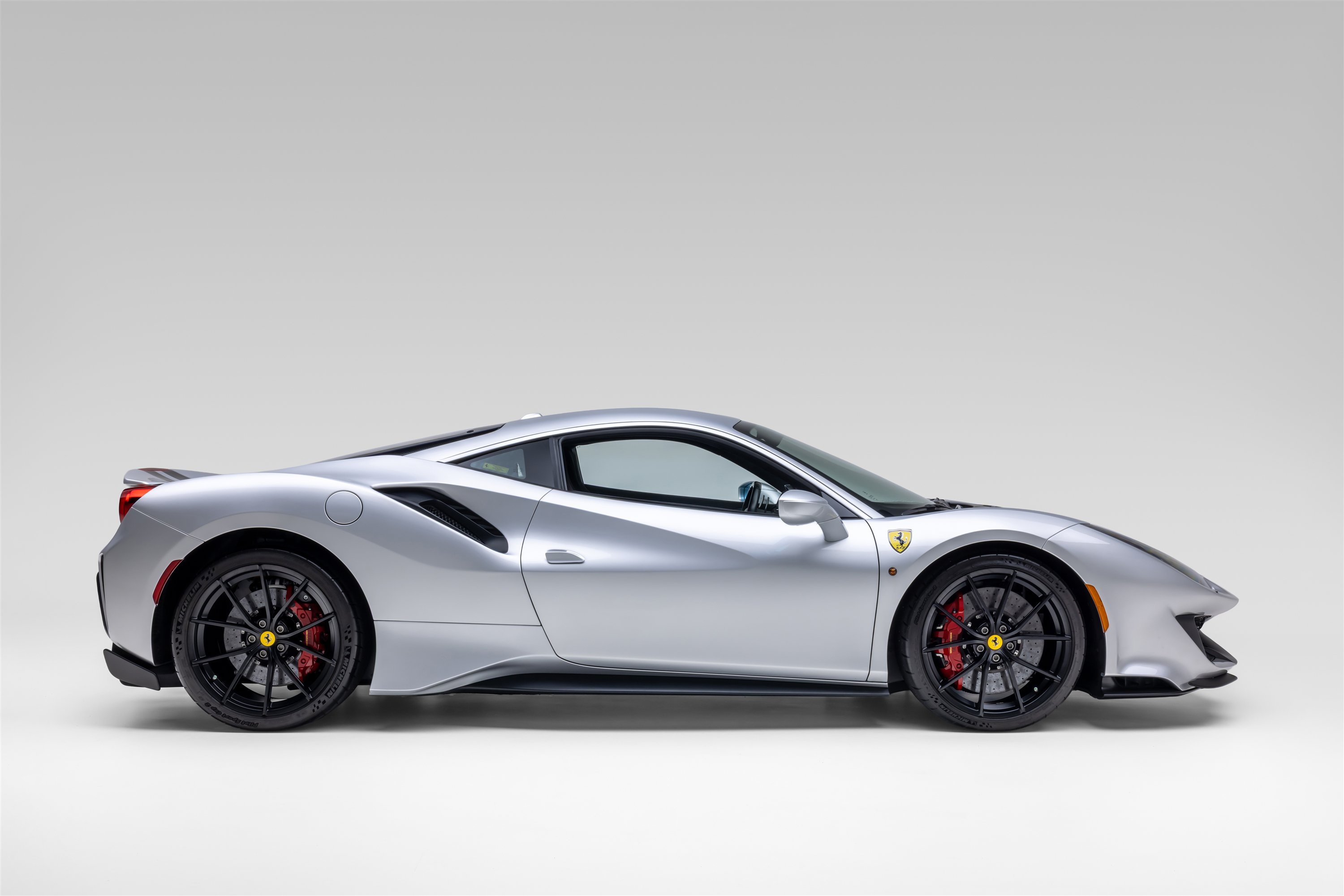 Certified 2020 Ferrari 488 Pista Coupe RWD image 11
