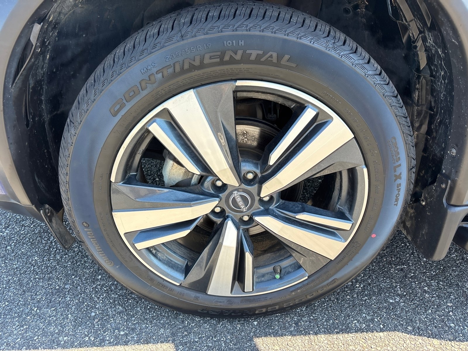 Used 2023 Nissan Rogue Platinum image 40