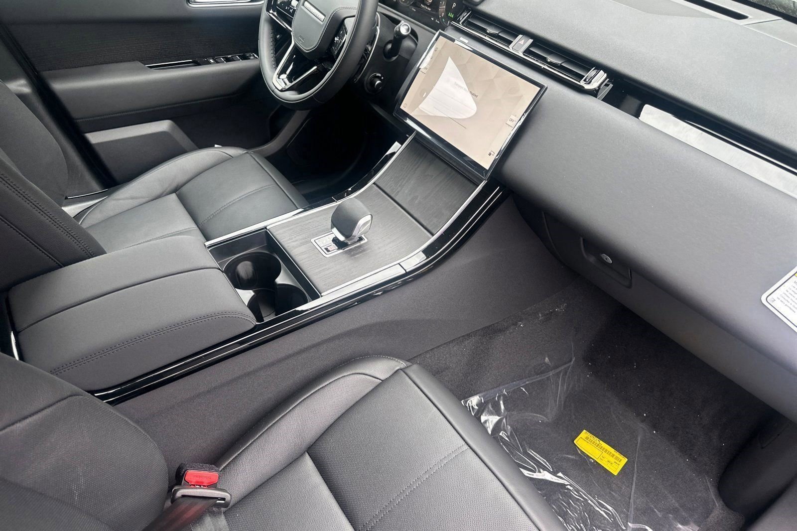 New 2026 Land Rover Range Rover Velar S AWD/4WD image 25