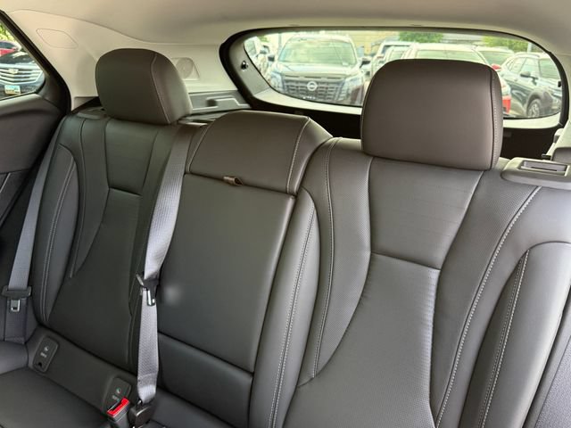 Used 2025 Buick Envision Preferred AWD/4WD image 25