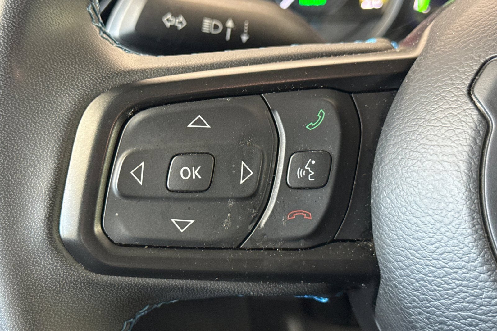 Used 2024 Jeep Wrangler Unlimited Rubicon 4xe AWD/4WD image 36