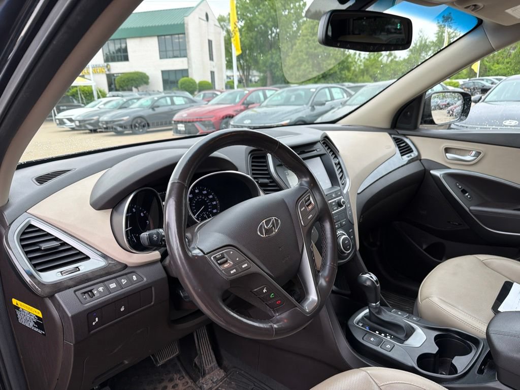 Used 2017 Hyundai Santa Fe Sport FWD image 17