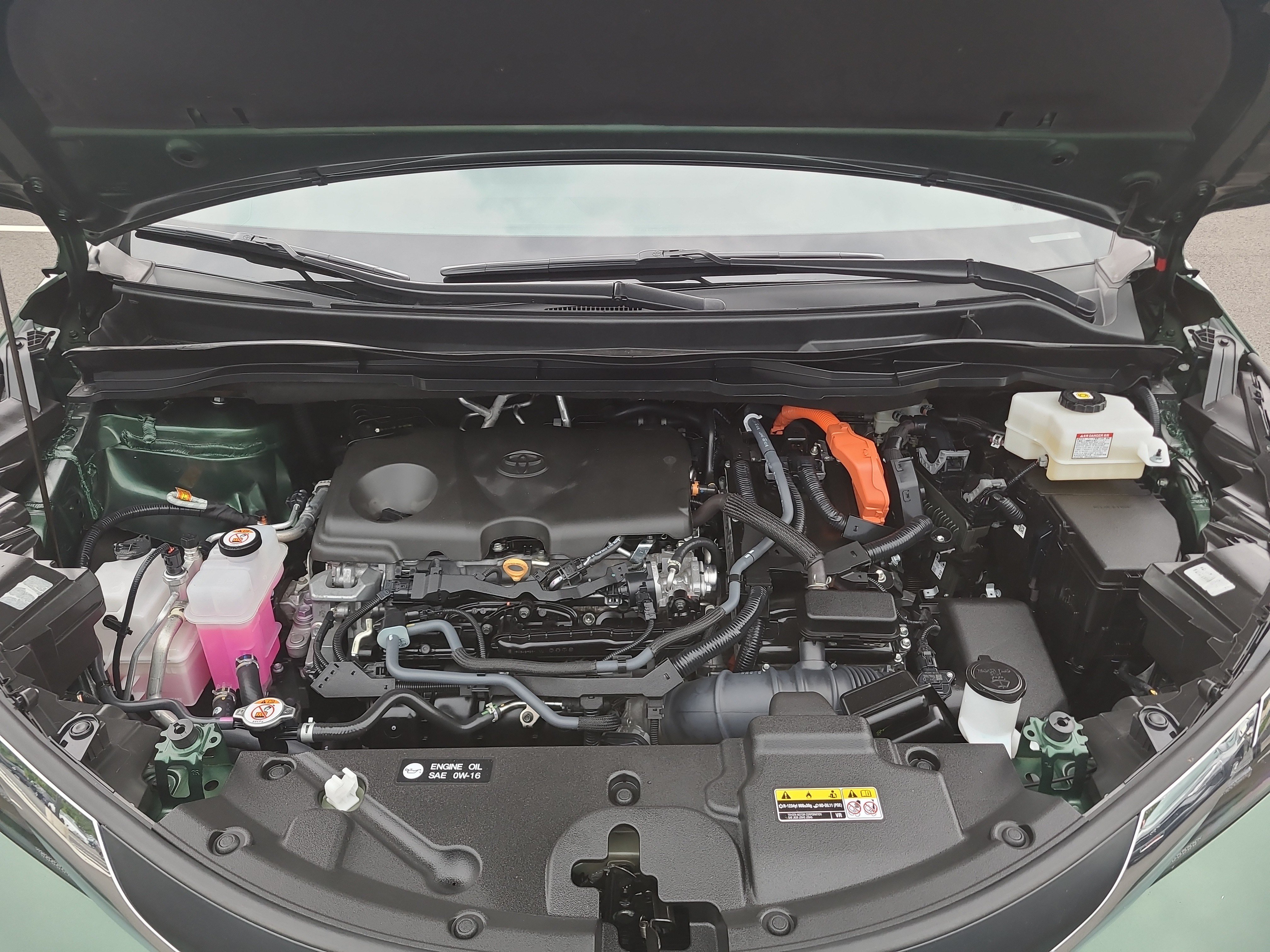 Certified 2025 Toyota Sienna XLE w/ XLE Plus Package AWD/4WD image 33