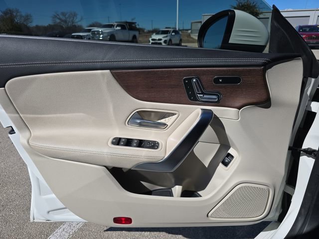 Used 2023 Mercedes-Benz CLA 250 image 26