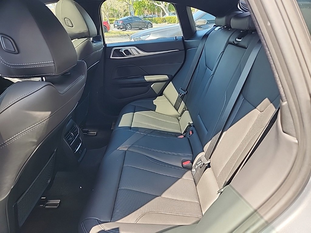 Used 2024 BMW i4 eDrive40 image 19