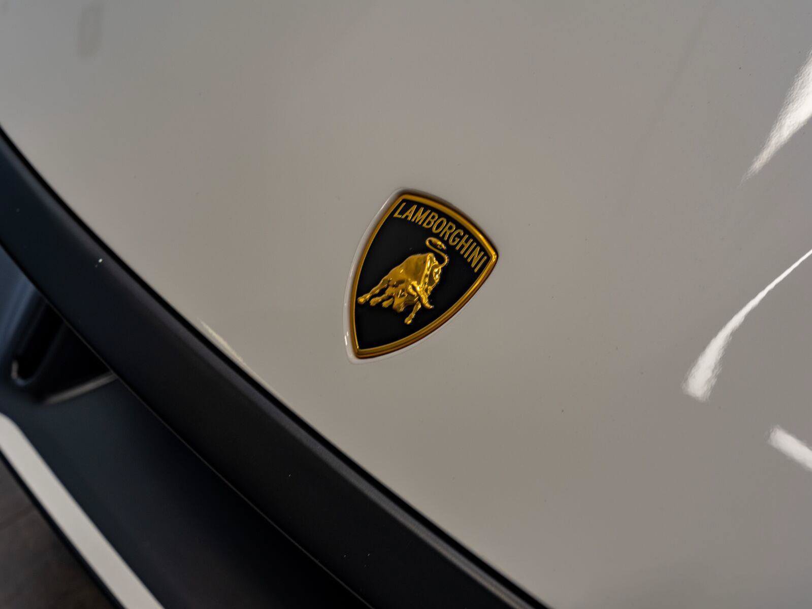 Used 2022 Lamborghini Huracan STO RWD image 25