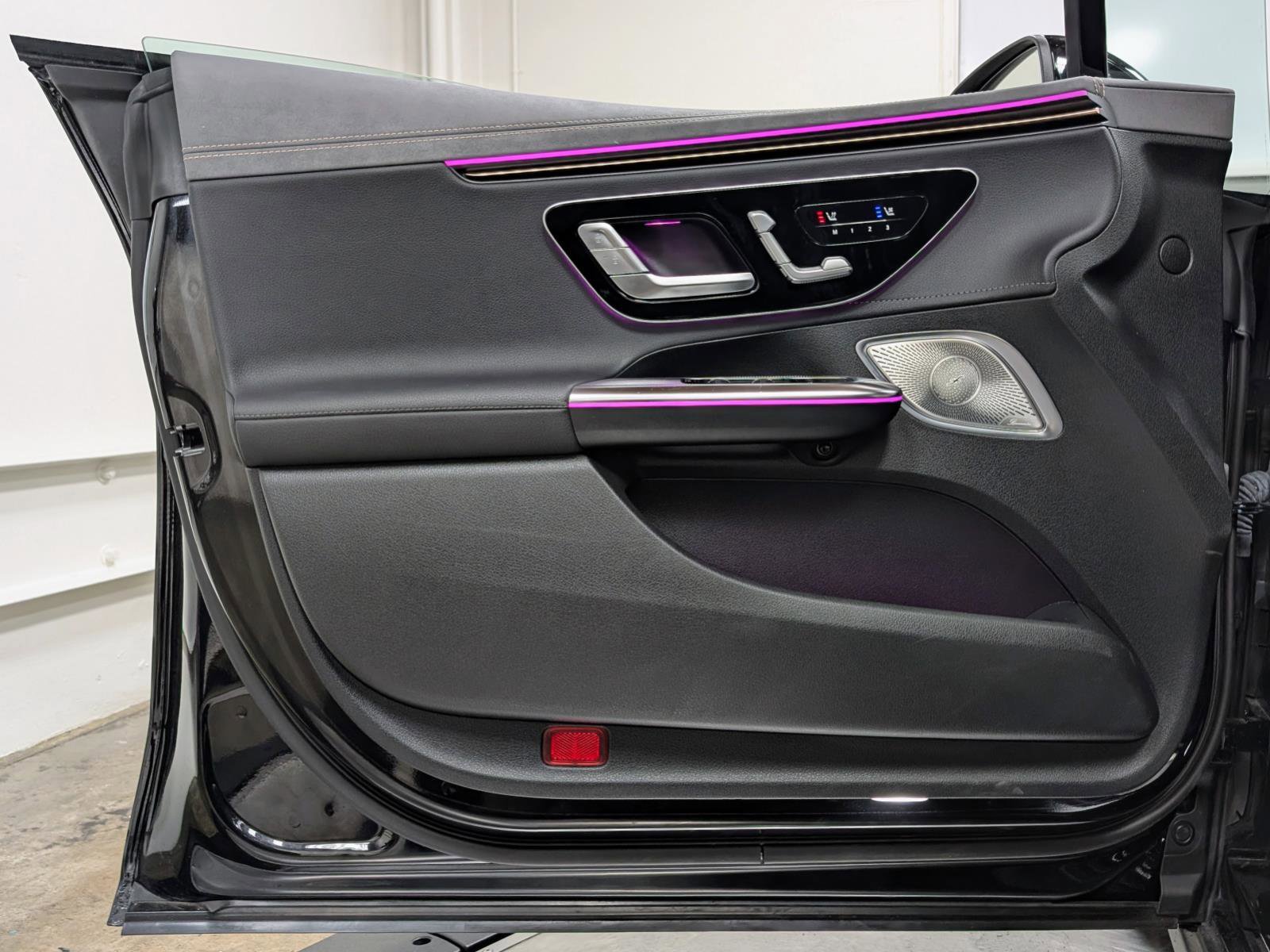 Used 2024 Mercedes-Benz EQE 350+ 4MATIC Sedan image 13