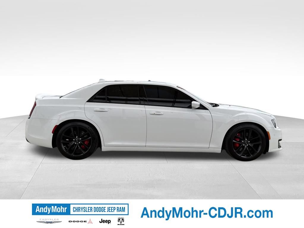 Used 2023 Chrysler 300 C RWD image 8