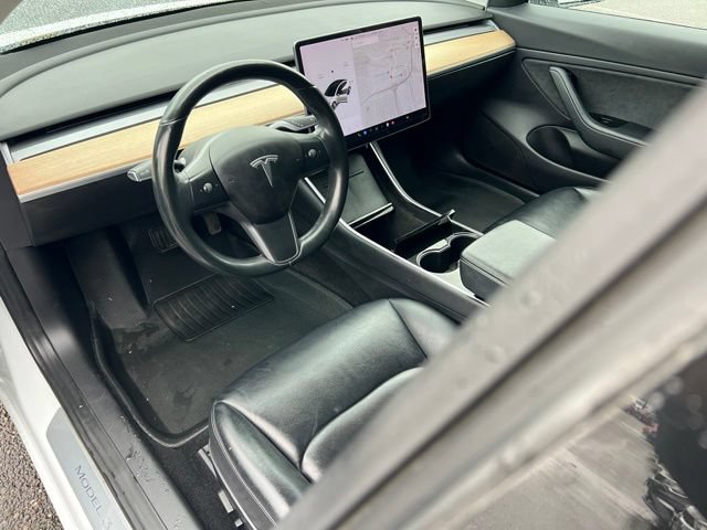 Used 2018 Tesla Model 3 Long Range RWD image 15