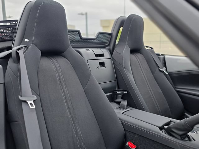 New 2026 MAZDA MX-5 Miata Club w/ Interior Package RWD image 11