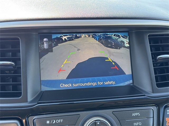 Used 2020 Nissan Pathfinder SV image 11