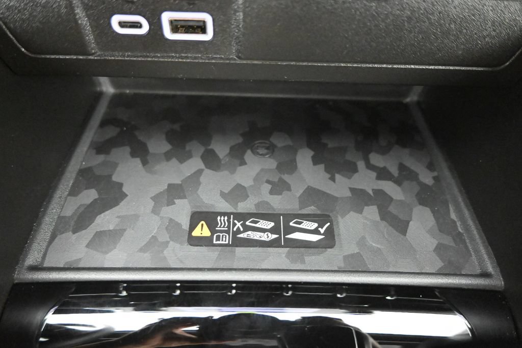 Used 2024 GMC Canyon Denali AWD/4WD image 32