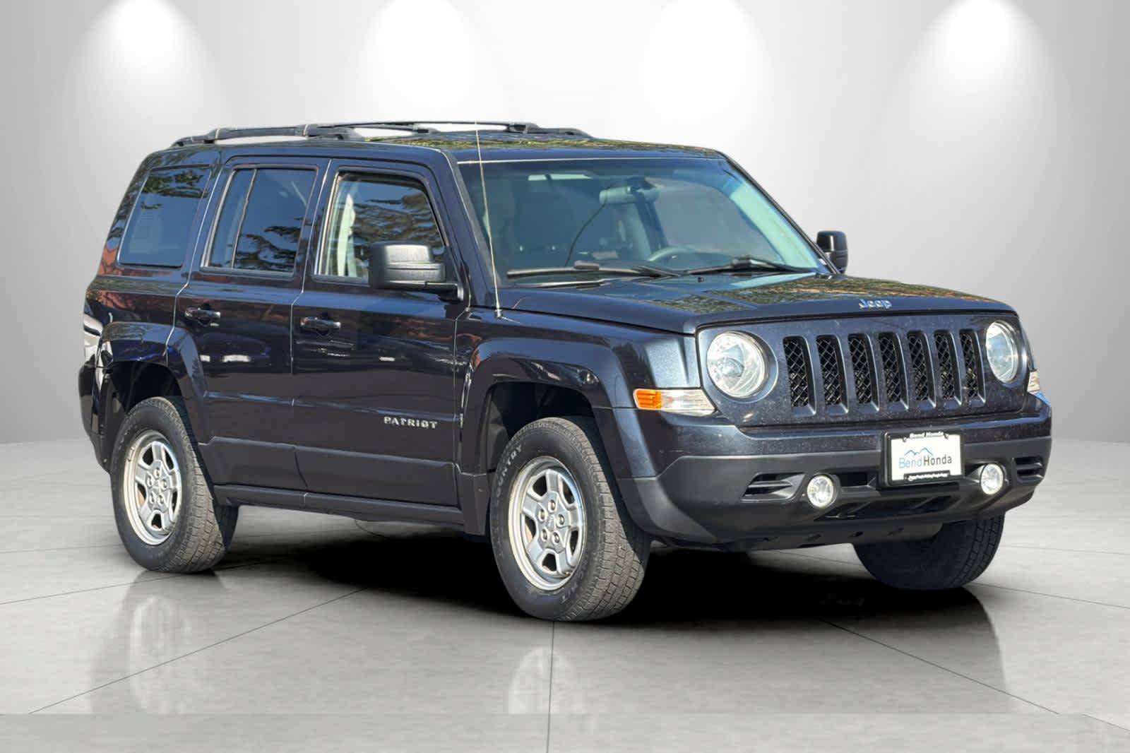 Used 2015 Jeep Patriot Sport w/ Power Value Group AWD/4WD image 9