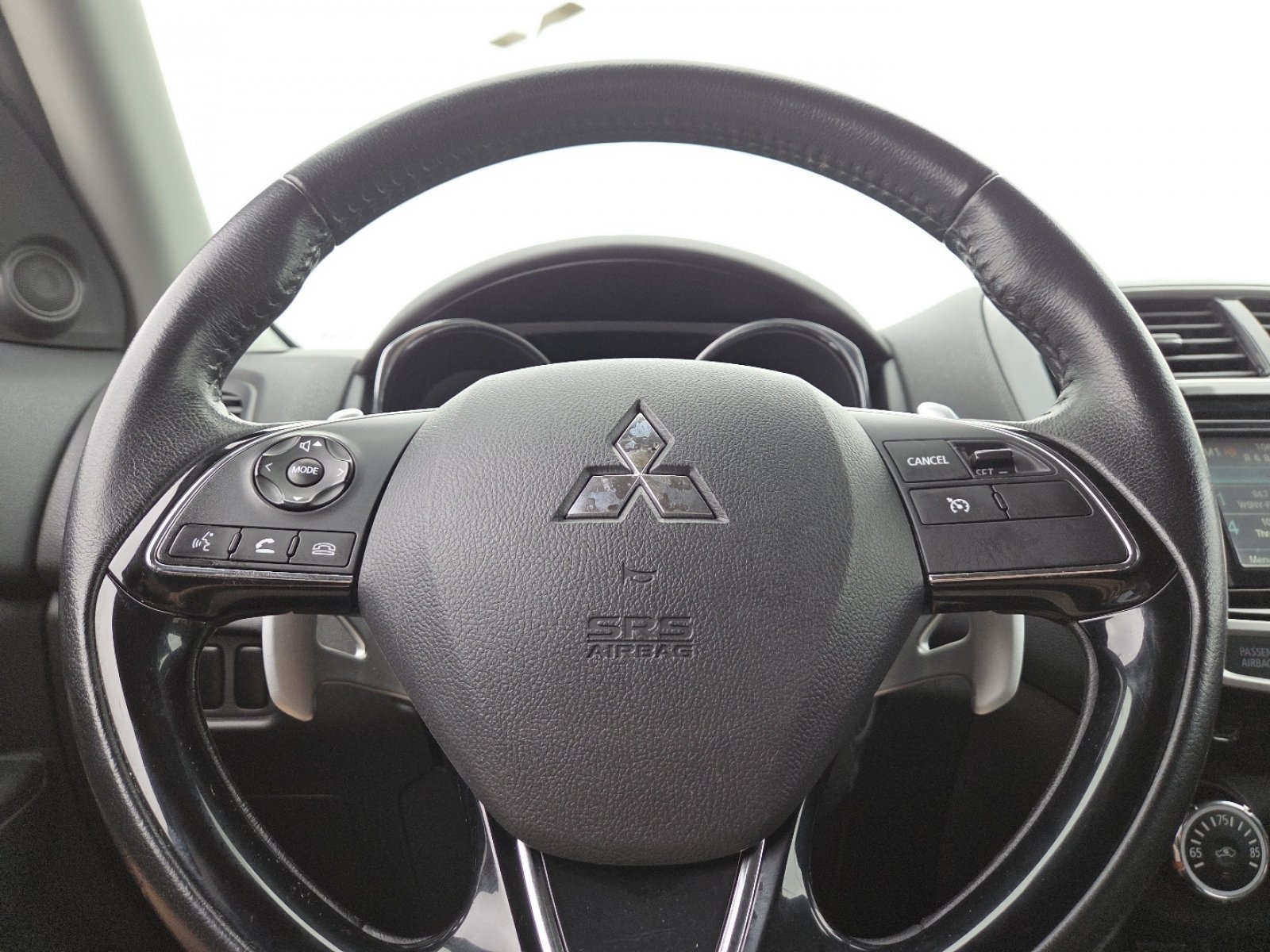 Used 2017 Mitsubishi Outlander Sport SEL AWD/4WD image 24