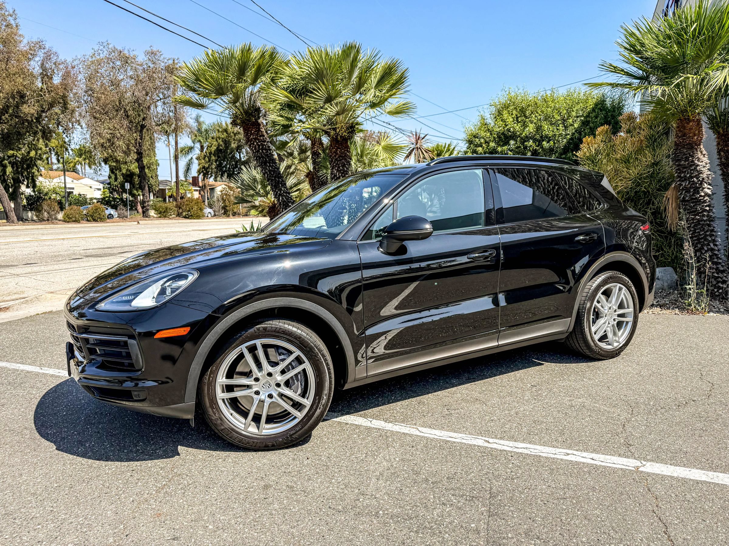Used 2022 Porsche Cayenne Platinum Edition AWD/4WD image 6