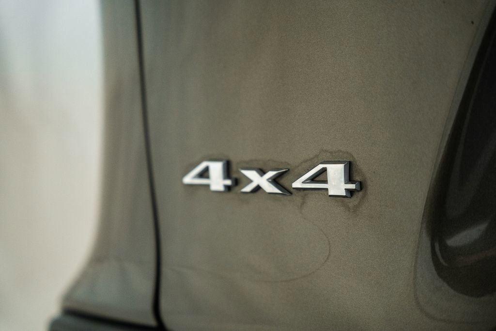 Certified 2019 Jeep Cherokee Limited w/ Trailer Tow Group image 10