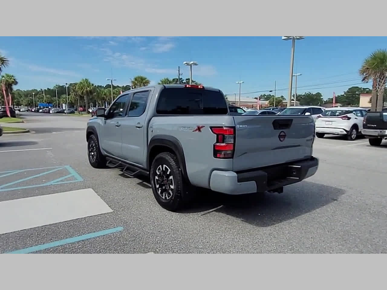 Used 2023 Nissan Frontier Pro-X w/ Pro Convenience Package image 30