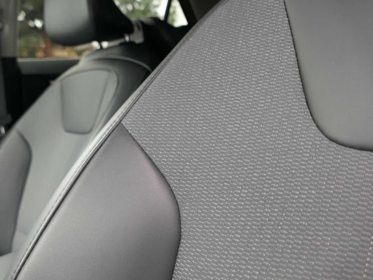 Used 2023 Kia Niro EX Touring image 13