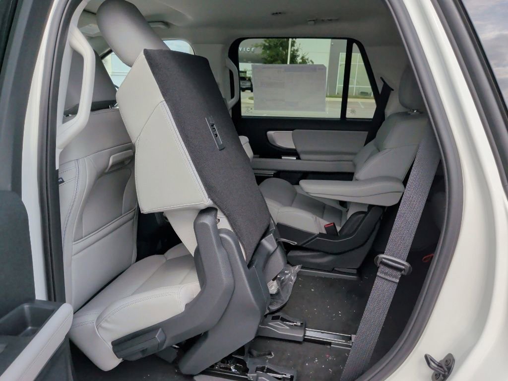New 2026 Ford Expedition Active RWD image 35