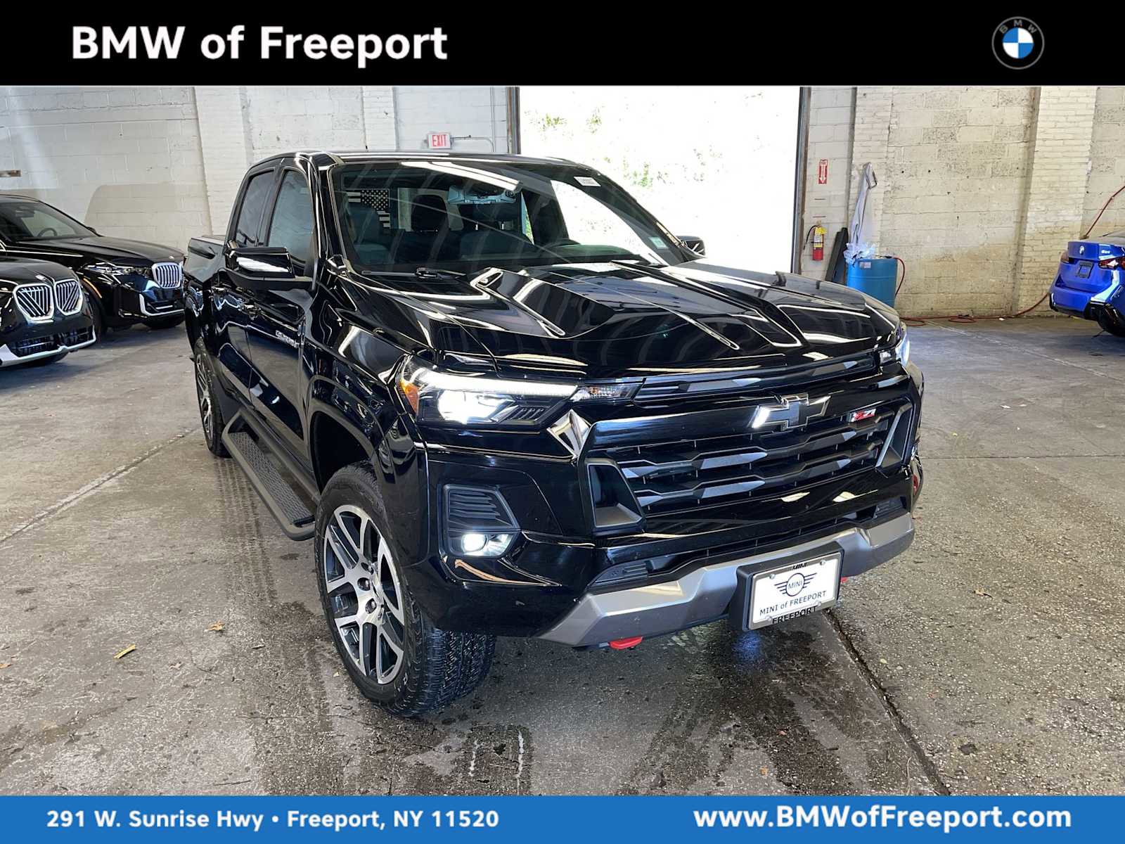 Used 2024 Chevrolet Colorado Z71 w/ Z71 Convenience Package 2