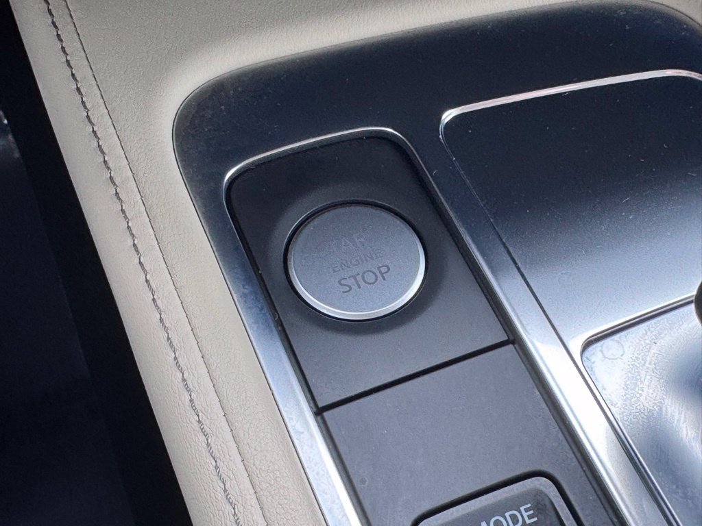 Used 2023 INFINITI QX60 Luxe w/ Performance Audio Package FWD image 8