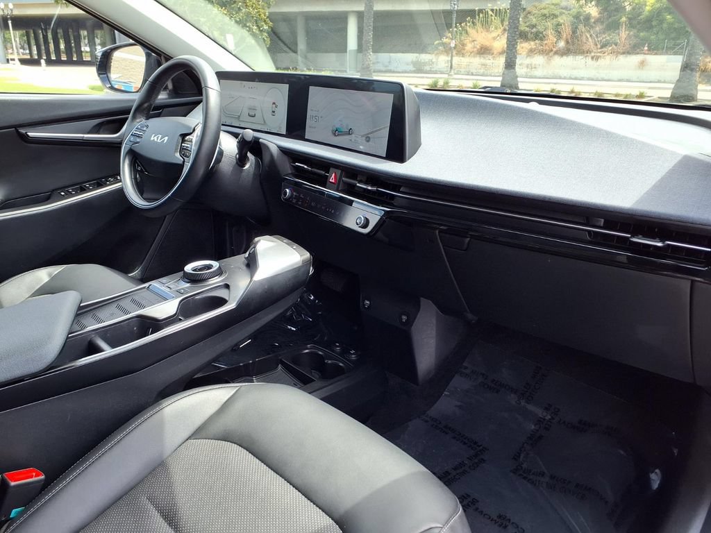 Certified 2024 Kia EV6 Light RWD image 15