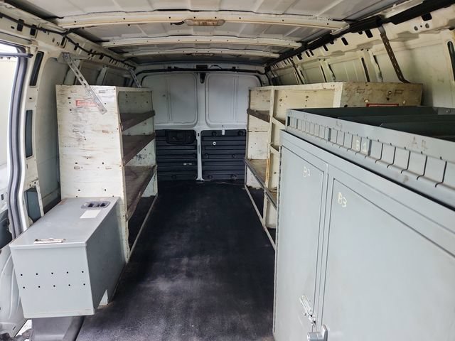 Used 2013 Chevrolet Express 3500 Extended RWD image 26