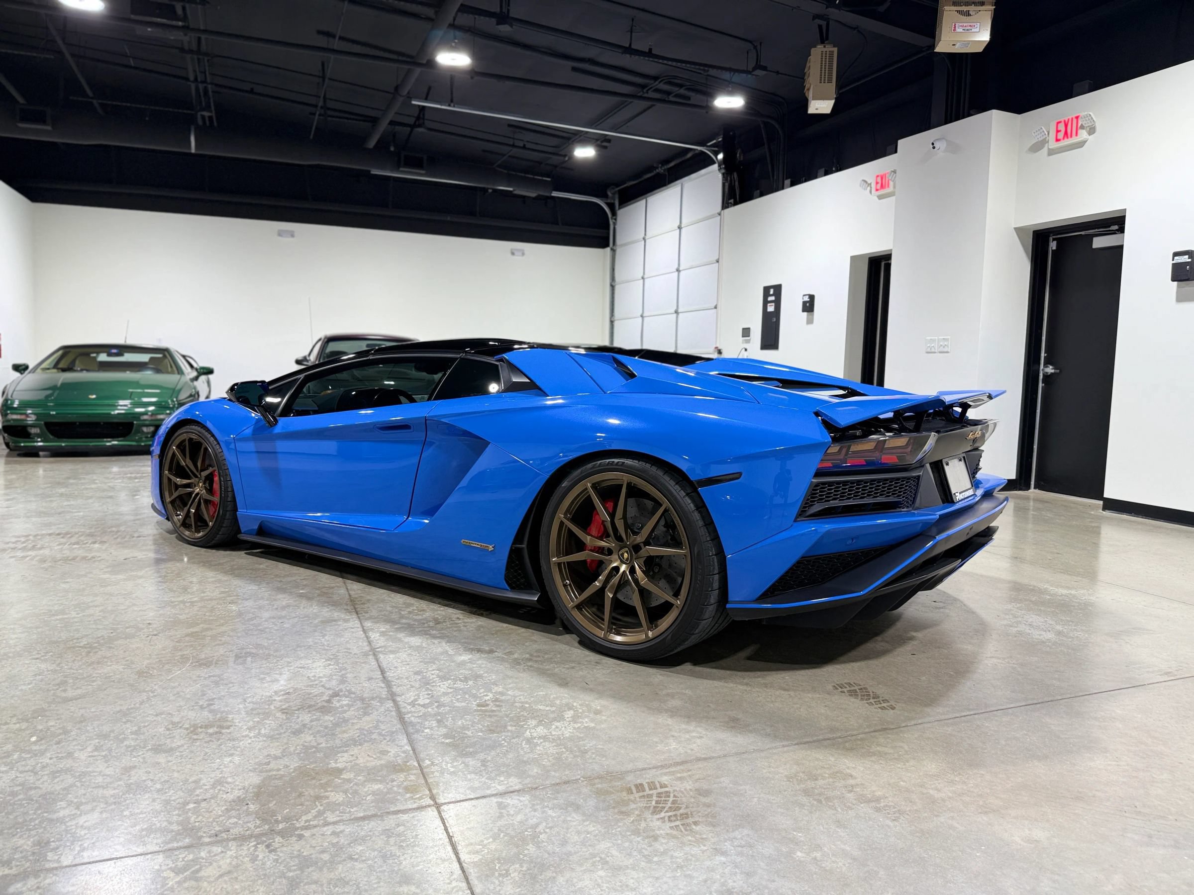 Used 2018 Lamborghini Aventador S AWD/4WD image 67