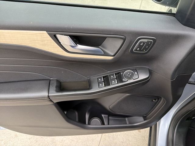 Used 2022 Ford Escape Titanium w/ Titanium Elite Package image 15