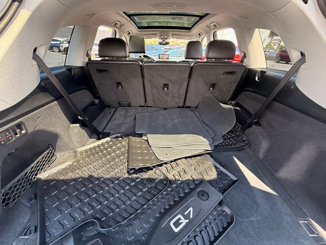 Used 2019 Audi Q7 2.0T Premium w/ Cold Weather Package AWD/4WD image 27