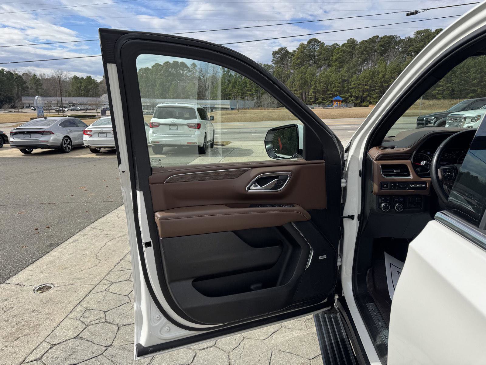 Used 2021 Chevrolet Tahoe High Country image 6