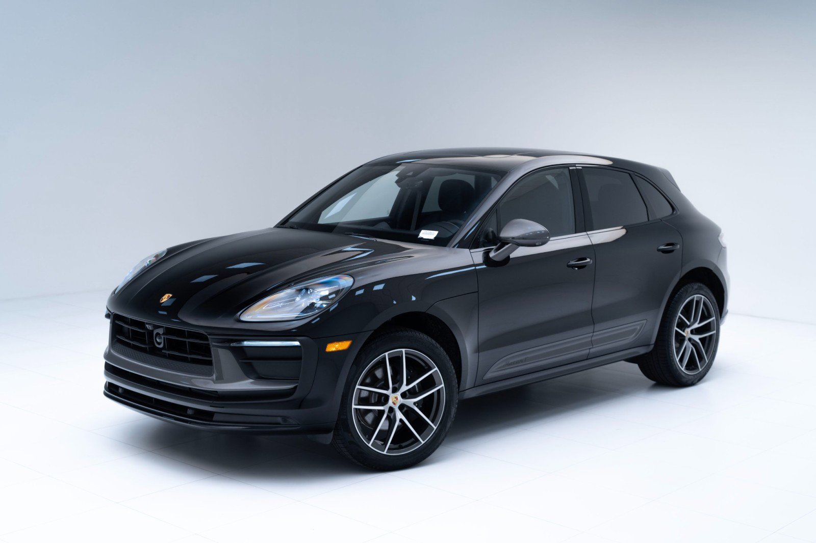 New 2025 Porsche Macan Turbo
