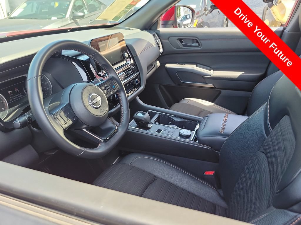 Used 2024 Nissan Pathfinder Rock Creek AWD/4WD image 3