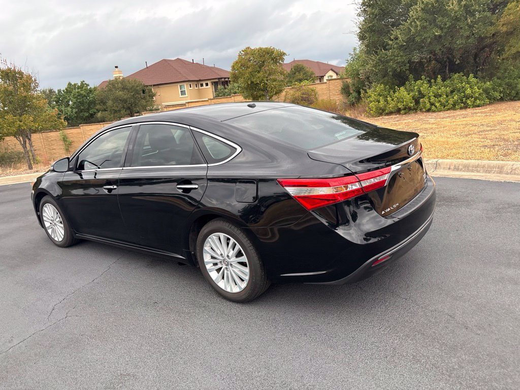Used 2014 Toyota Avalon XLE Touring FWD image 3
