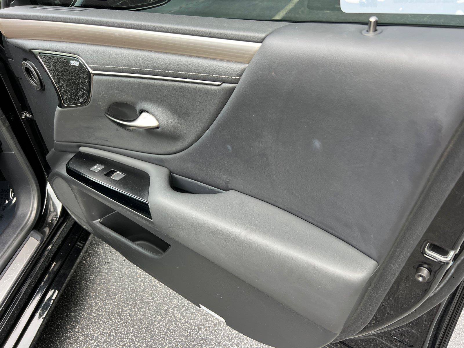 Certified 2024 Lexus ES 300h F Sport w/ Accessory Package (Z2) FWD image 14