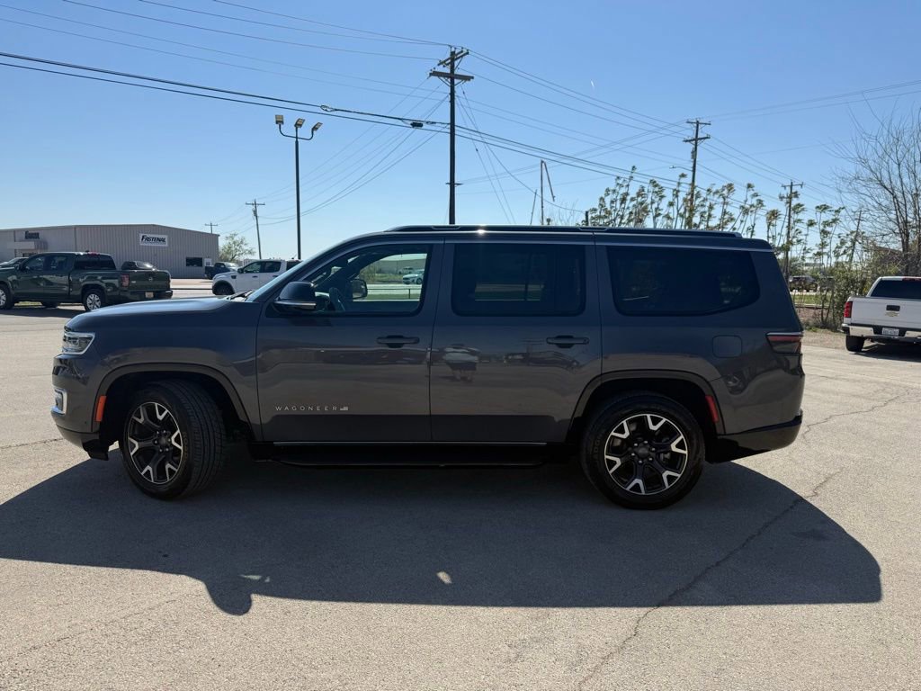 Used 2024 Jeep Wagoneer Series III image 2