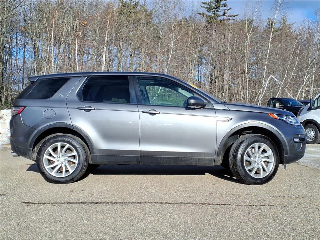 Used 2017 Land Rover Discovery Sport HSE image 2