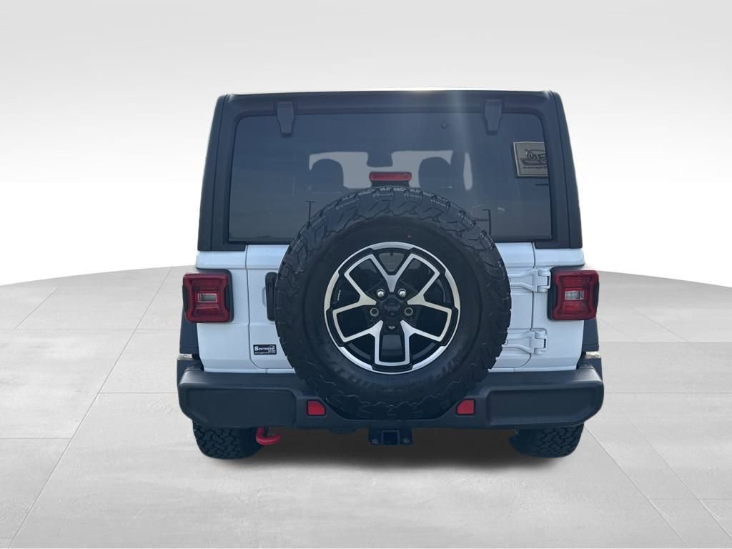 Used 2024 Jeep Wrangler Rubicon image 4