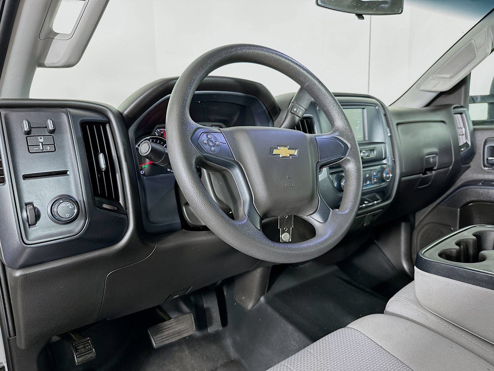 Used 2018 Chevrolet Silverado 3500 W/T RWD image 10