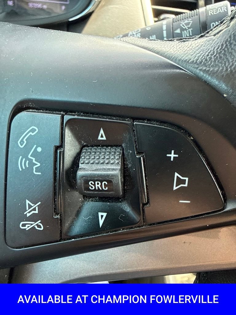 Used 2020 Chevrolet Trax LT w/ LT Convenience Package AWD/4WD image 22