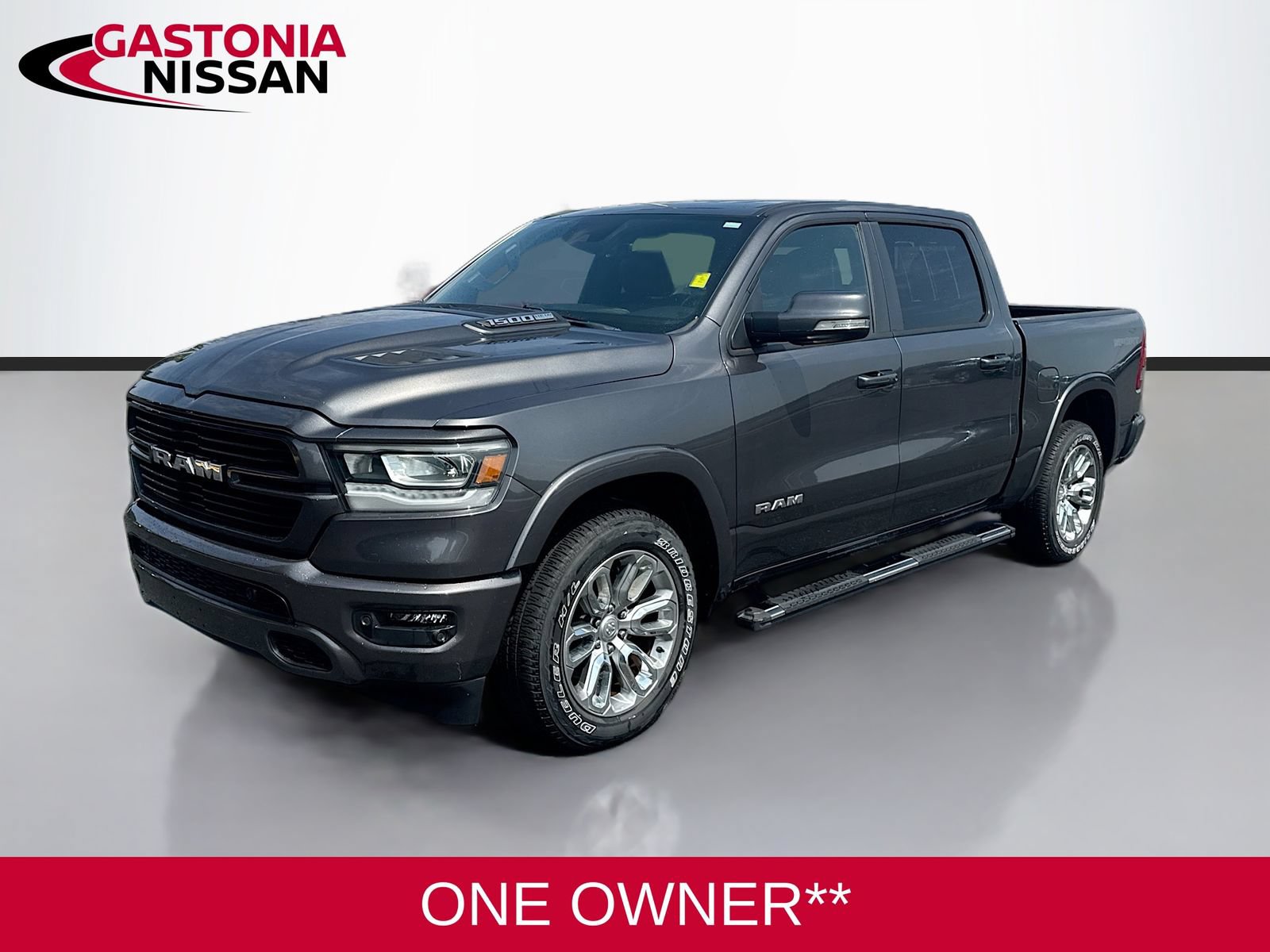 Used 2022 RAM 1500 Laramie w/ Sport Appearance Package AWD/4WD image 3