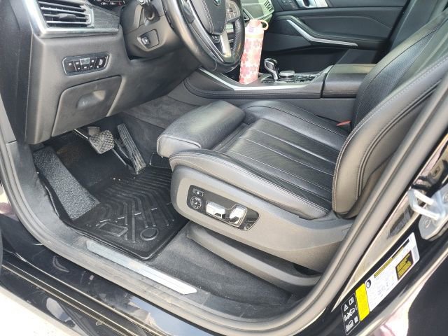 Used 2019 BMW X7 xDrive50i w/ Premium Package image 17