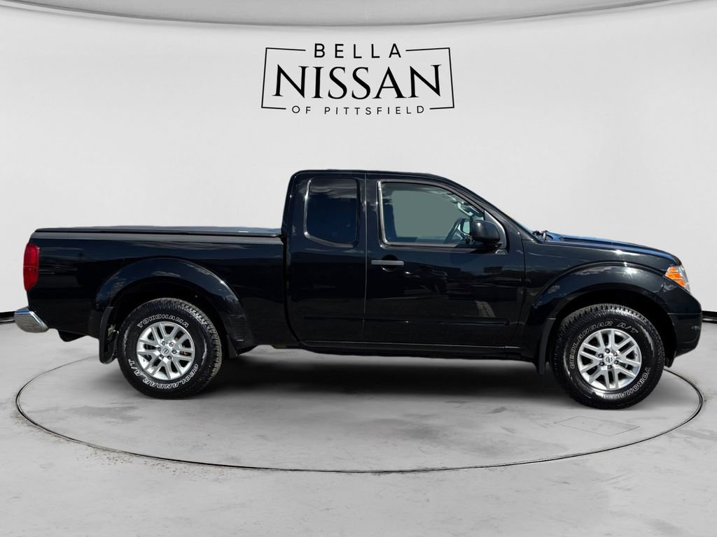 Used 2016 Nissan Frontier SV w/ SV Value Truck Package AWD/4WD image 6