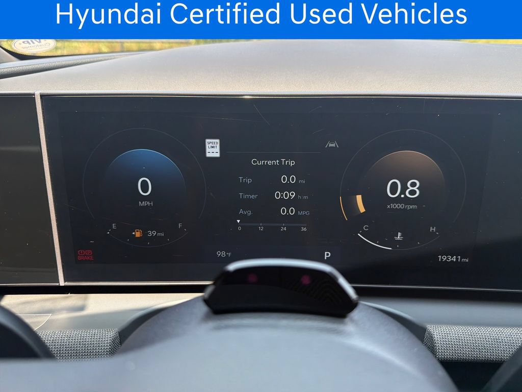Certified 2025 Hyundai Santa Cruz Limited AWD/4WD image 19