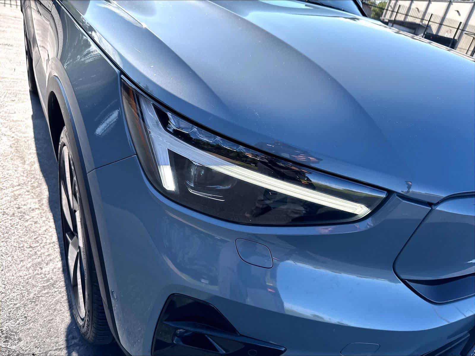 Used 2023 Volvo XC40 Recharge Ultimate w/ Protection Package Premier AWD/4WD image 31