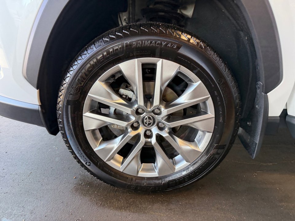Used 2025 Toyota RAV4 XLE Premium w/ Weather Package AWD/4WD image 31