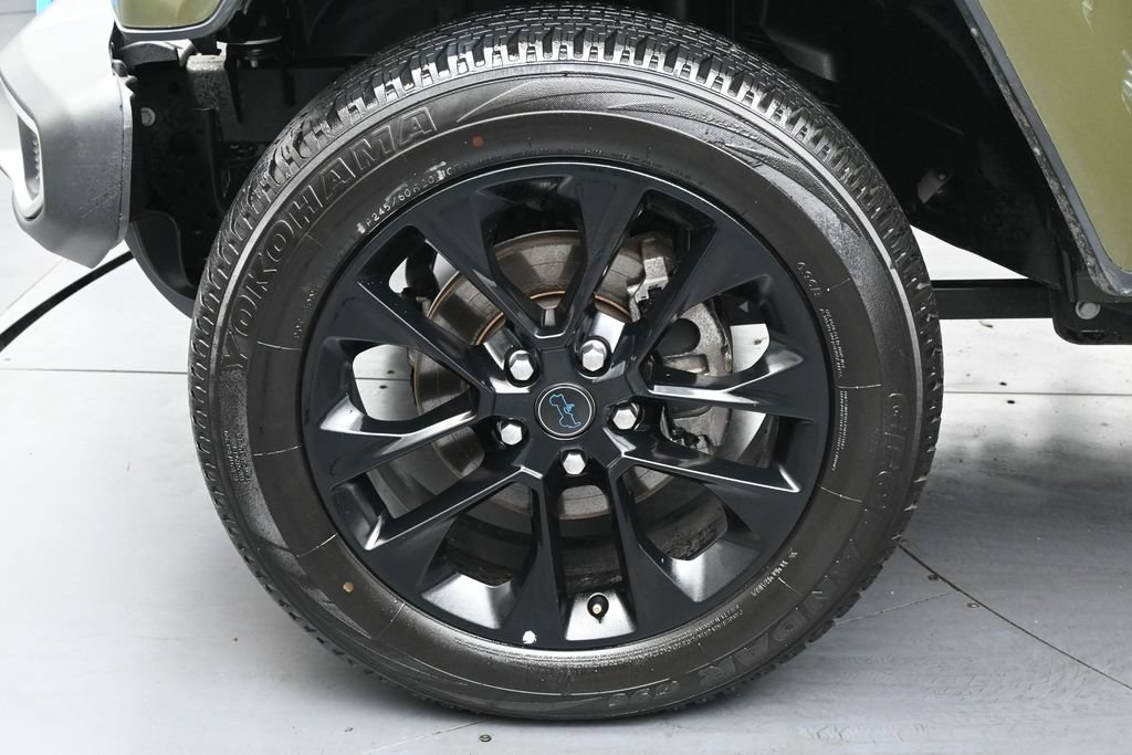 Used 2024 Jeep Wrangler Unlimited Sahara AWD/4WD image 37