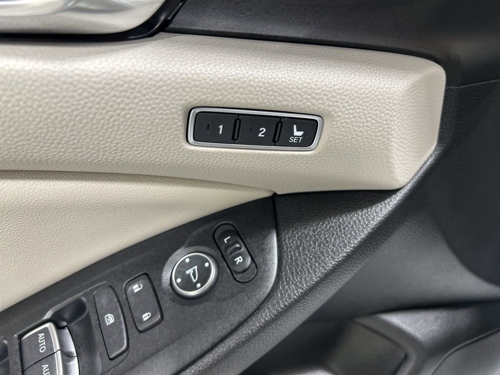 Used 2022 Honda Accord EX-L image 13