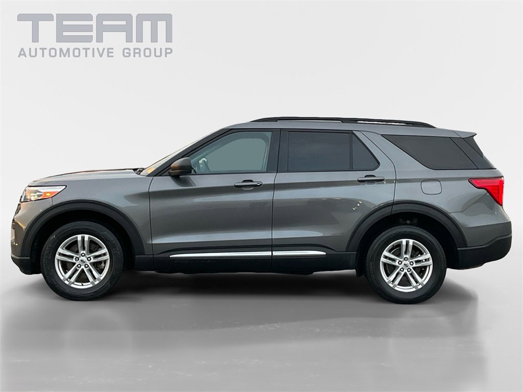 Used 2023 Ford Explorer XLT image 4
